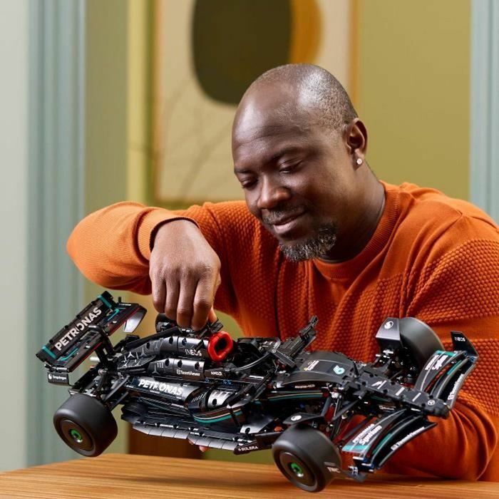 LEGO Technic Mercedes-AMG F1 W14 E Performance 42171, Escala 1:8, Multicolor