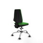 Silla de oficina Elche con mecanismo Asincro tapizada con Tela color Verde. Equipada con Base cromada, Sin brazos y Ruedas 65 mm parqué