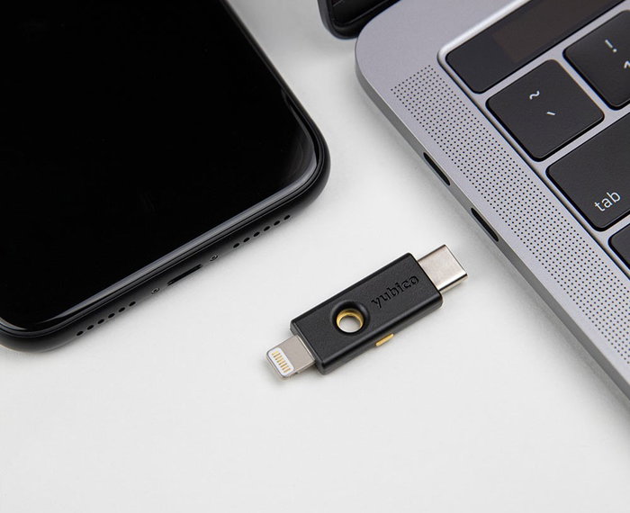 Yubico YubiKey 5Ci USB-C/Lightning Negro Yubico YubiKey 5Ci USB-C/Lightning Negro