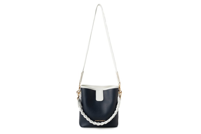 Vince Camuto Bolso Venice Azul Oscuro y Blanco de Polipiel