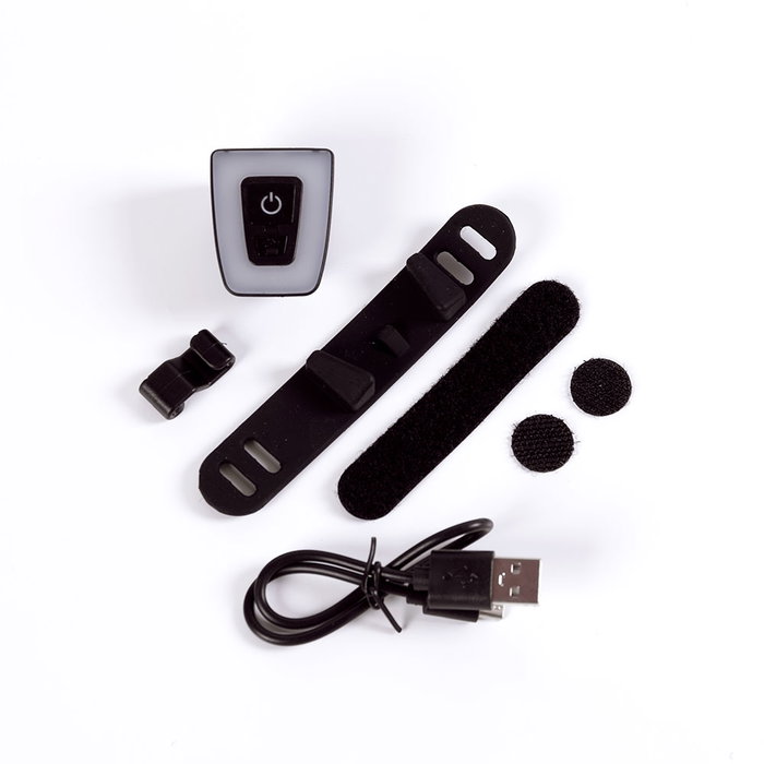 Luz Trasera Bicicleta LED 3 Modos: Alta, Media y Destello - Visibilidad 300m - Carga USB - Montaje Sin Herramientas Luz Trasera Bicicleta LED 3 Modos: Alta, Media y Destello - Visibilidad 300m - Carga USB - Montaje Sin Herramientas