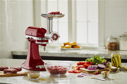 Kitchenaid 5KSMMGA Picadora Metálica de Carne para Alimentos con Discos de Picado Grueso, Mediano y Fino, y Accesorios para Embutir Salchichas