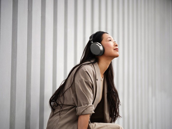 Sennheiser Momentum 4 Wireless Graphite Auriculares Inalámbricos