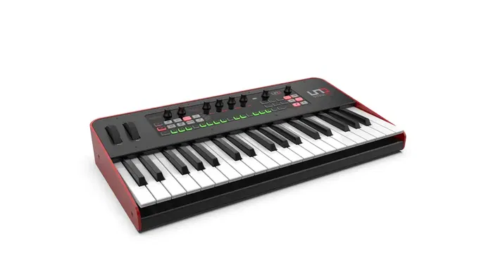 IKMULTIMED Uno Synth Pro Sintetizador Profesional 28x19x6 cm