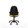 Silla de oficina Algarra con mecanismo Contacto permanente básico tapizada con Similpiel color Amarillo. Equipada con Base poliamida negra, Brazos 2D y Ruedas de parqué