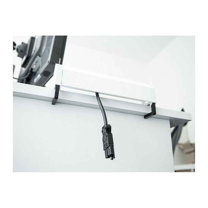 Bachmann DESK2 Regleta 3 Enchufes Type F 16A 230V 4 Módulos Negro Aluminio Acero Inoxidable