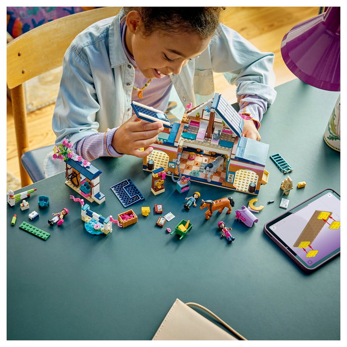 LEGO Friends Establo y Academia de Equitación 42688