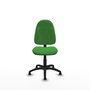 Silla de oficina Algarra con mecanismo Contacto permanente básico tapizada con Tela color Verde. Equipada con Base poliamida negra, Sin brazosy Topes