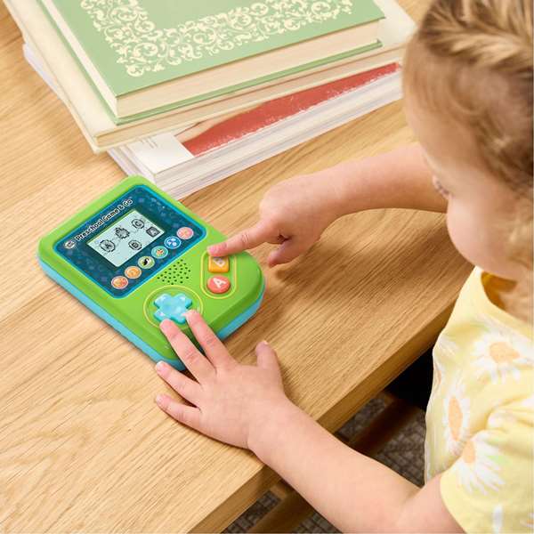 VTech Consola de Juegos Preescolar Gaming and Go - Educativa con Música y Luces para Niños 3 a 7 Años - Español - Incluye Pilas AAA VTech Consola de Juegos Preescolar Gaming and Go - Educativa con Música y Luces para Niños 3 a 7 Años - Español - Incluye Pilas AAA