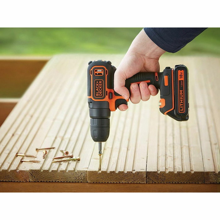 Black + Decker BDCDC18BAFC Taladro-atornillador 18 V con 80 accesorios