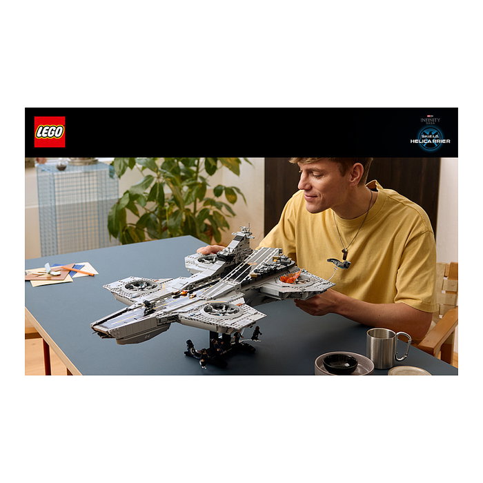 LEGO Marvel S.H.I.E.L.D. Helicarrier 76354