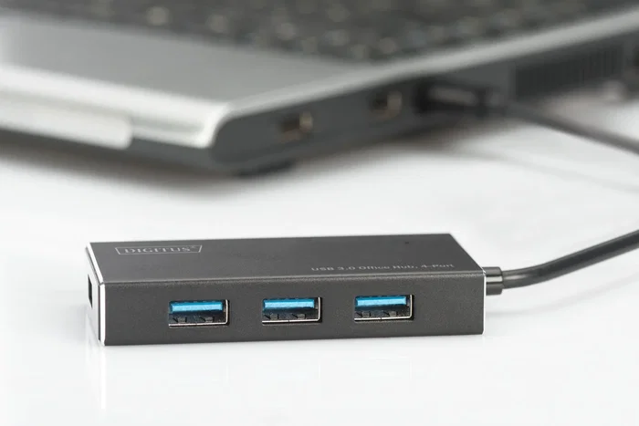 Digitus Hub USB 3.2 Gen 1 con 4 puertos y alimentación, Negro