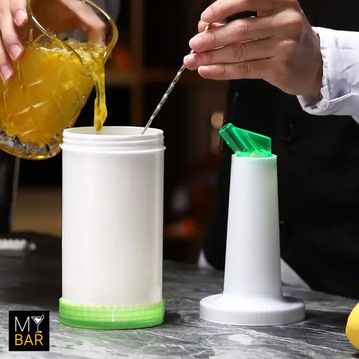 My Bar Botella Cocktail 1L Plástico 4 Colores 20.1 cm Alto x 9.6 cm Ancho x 9.3 cm Largo (12 Unidades)