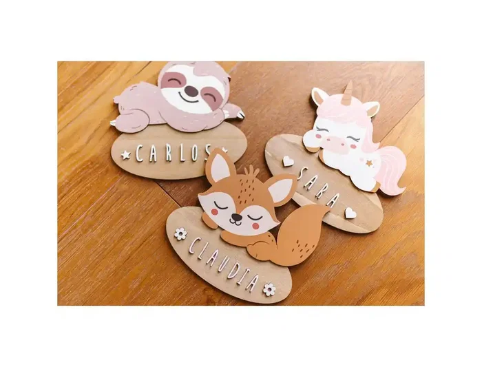 Wondee Placa de Pared Personalizable Lazy Bear para Habitación Infantil, Decoración de Madera Sostenible