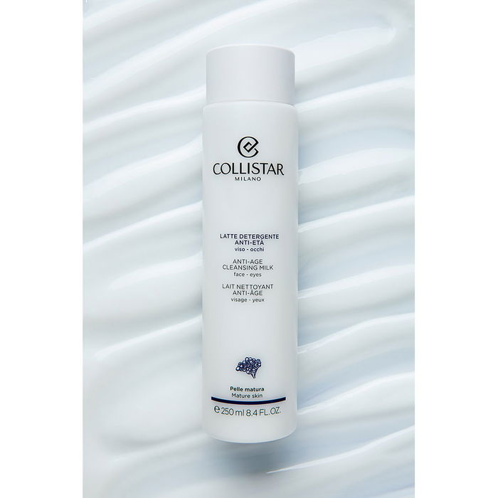 Collistar Leche Limpiadora Antiedad 250 ml - Desmaquillante Facial Suave para Pieles Sensibles con Activos Botánicos y Prebióticos