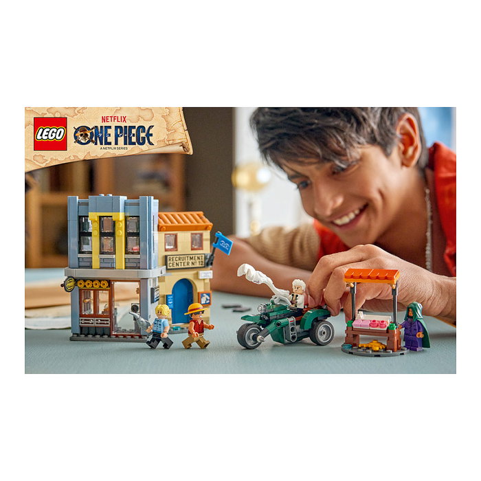 LEGO ONE PIECE Showdown with Captain Smoker 75642