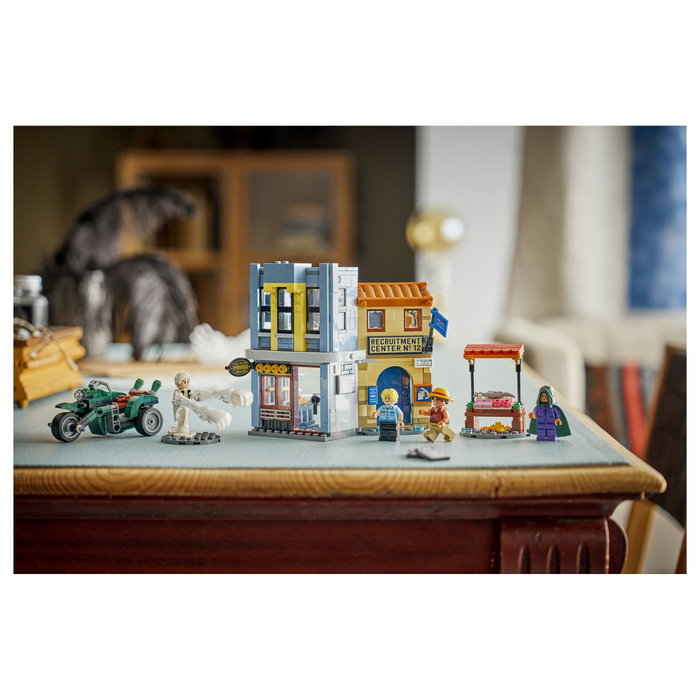 LEGO ONE PIECE Showdown with Captain Smoker 75642