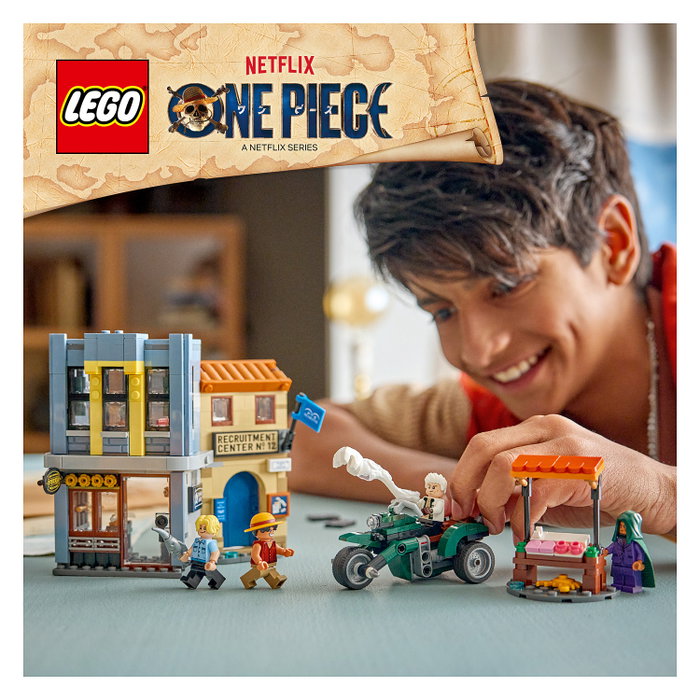 LEGO ONE PIECE Showdown with Captain Smoker 75642