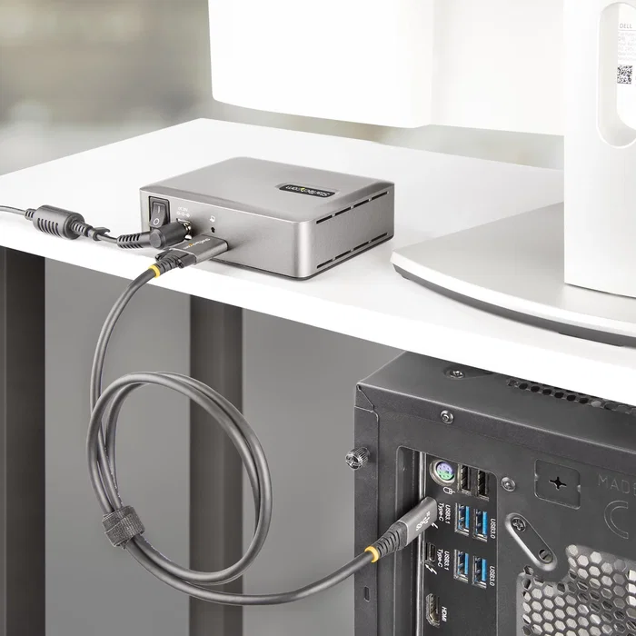 StarTech.com Hub USB-C de 7 Puertos | 5x USB-A + 2x USB-C | 10Gbps | Autoalimentado 65W | 10G5A2CS-USB-C-HUB | Color Plata