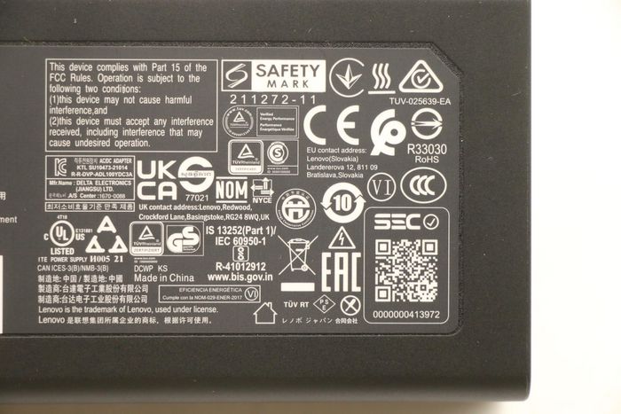 Lenovo Adaptador de Corriente 100W USB-C con Voltaje Ajustable (20V, 15V, 9V, 5V), Diseño de 3 Clavijas, Uso Global