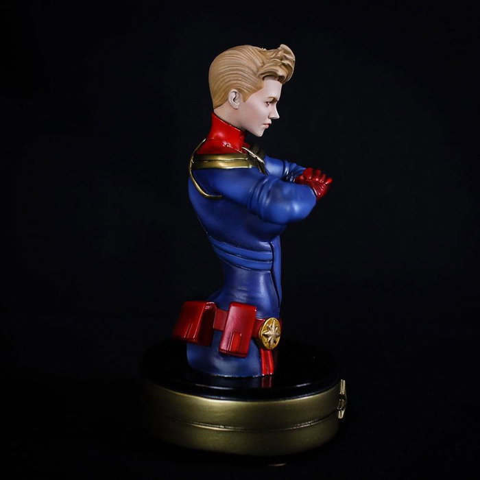 Captain Marvel Busto Captain Marvel 20 cm