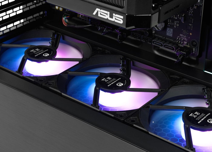 Komputronik Level UP [R14] Ryzen 7 RTX 5070 32GB 4TB W11H black