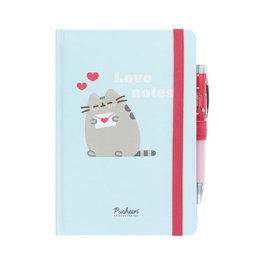 ERIK Cuaderno A5 Purrfect Love Pusheen con Bolígrafo Proyector, 96 Hojas, Tapa Dura con Banda Elástica y Bolígrafo con Pilas Incluidas