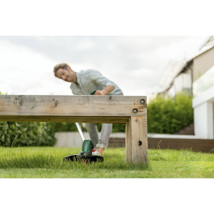 Bosch UniversalGrassCut 18V-26 Cortabordes y Desbrozadora Bosch UniversalGrassCut 18V-26 Cortabordes y Desbrozadora