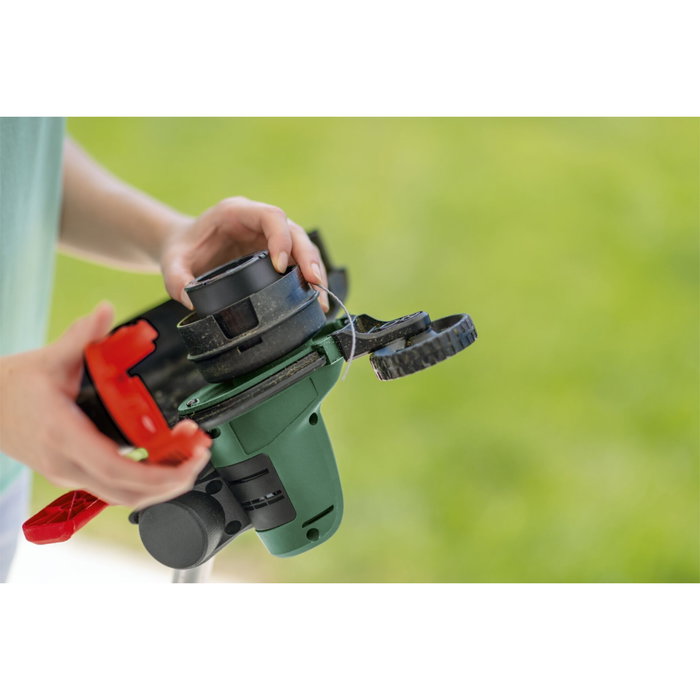 Bosch UniversalGrassCut 18V-26 Cortabordes y Desbrozadora Bosch UniversalGrassCut 18V-26 Cortabordes y Desbrozadora