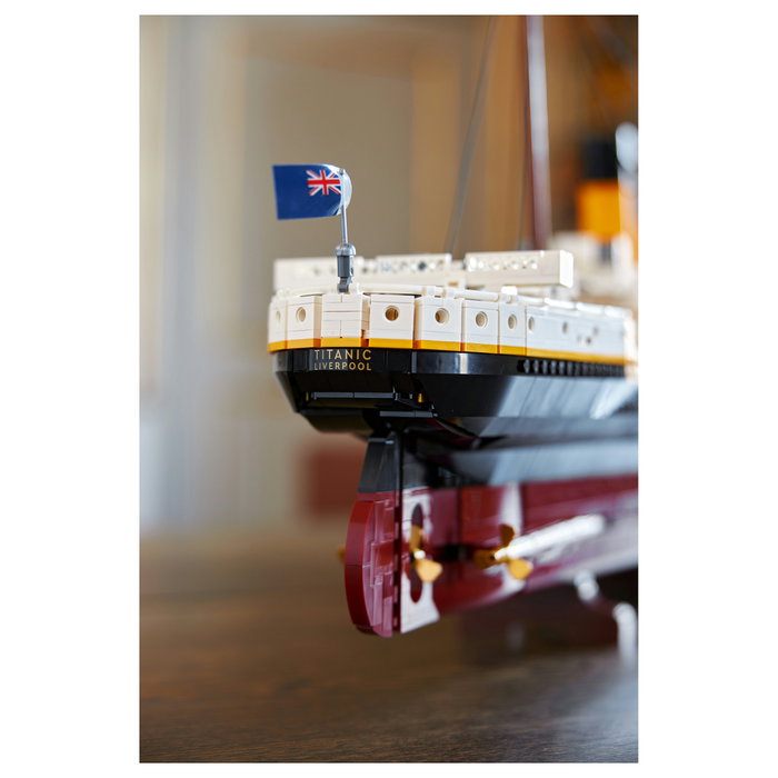LEGO Creator Titanic (10294) LEGO Creator Titanic (10294)