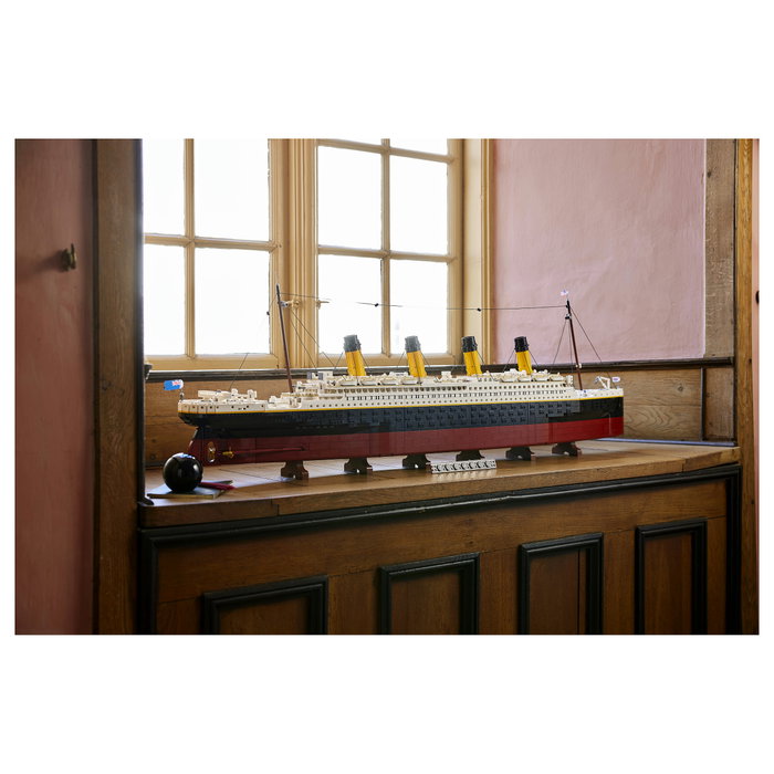 LEGO Creator Titanic (10294) LEGO Creator Titanic (10294)