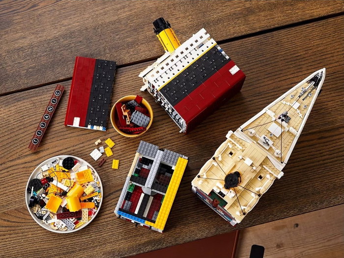 LEGO Creator Titanic (10294) LEGO Creator Titanic (10294)