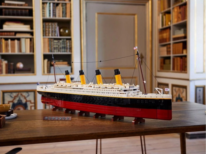 LEGO Creator Titanic (10294) LEGO Creator Titanic (10294)
