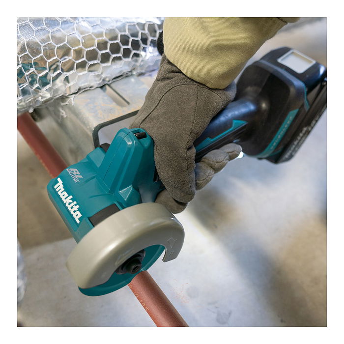 Makita DMC300Z Amoladora Angular a Batería, 18V 5Ah, 2000 RPM, Disco 7.6cm