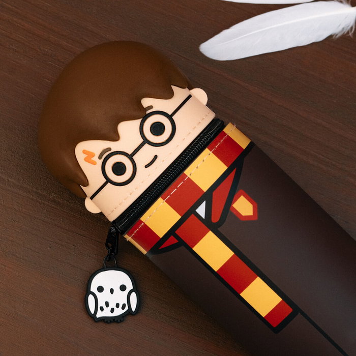 ERIK Portatodo 3D Harry Potter Estuche de Silicona Suave con Cremallera y Base Extensible