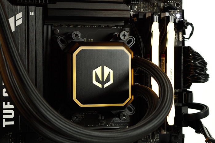 Komputronik Ultimate R990 [B18] Ryzen 9 RTX 5080 64GB 2TB+4TB W11 Pro