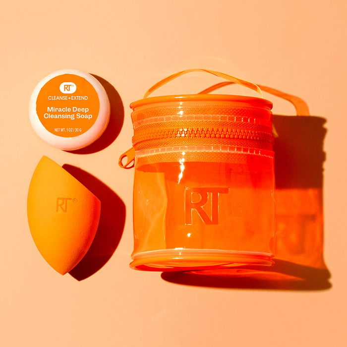 Real Techniques Set de Limpieza Miracle Blend + Cleanse con Esponja, Jabón y Bolsa de Viaje - 3 Piezas
