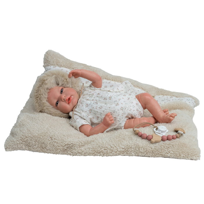Muñecas Arias Isabella Beige con Cojín de 40 cm