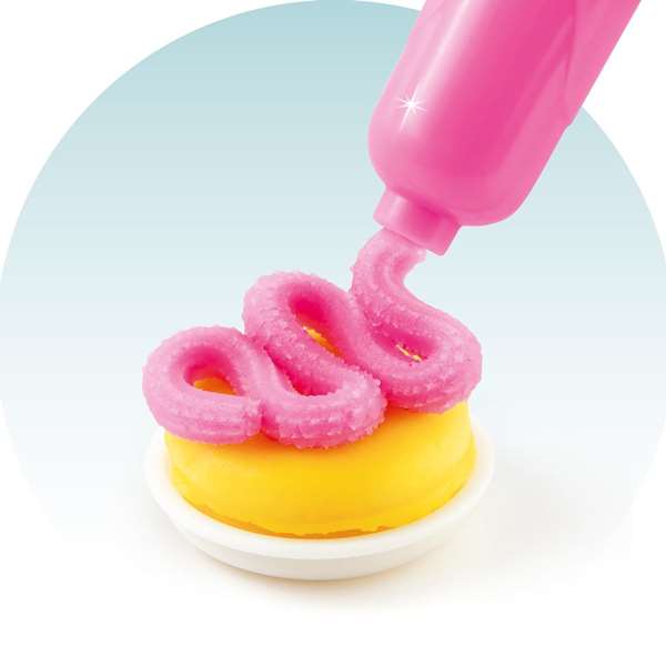 Canal Toys Juego de Plastilina Pastelería Casa de Muñecas de Gabby con Moldeos y Accesorios para Niños 3+ Años