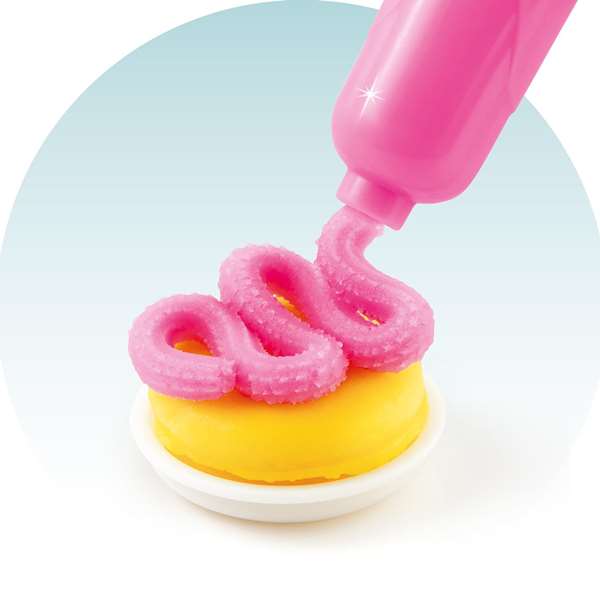 Canal Toys Juego de Plastilina Pastelería Casa de Muñecas de Gabby con Moldeos y Accesorios para Niños 3+ Años