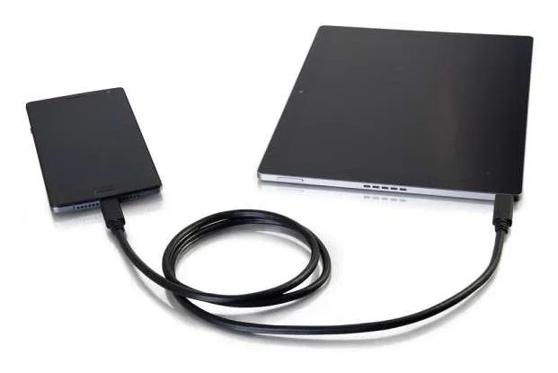 C2G Cable USB C 1m 88848 USB 3.2 Gen 2 (10 Gbps) Macho/Macho con Soporte 4K, DisplayPort Alt Mode y Carga de 60W, Negro