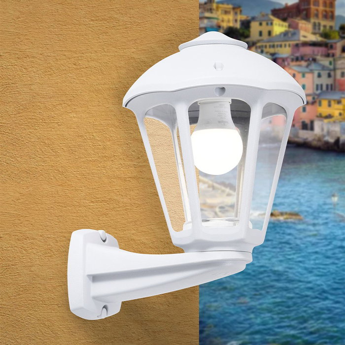 Fumagalli Farol de Pared con Brazo Nardo/Giampy, Blanco, Cristal Transparente, Casquillo E27 Máx. 23W, IP55, Resina UV, Incluye Fijación, 210x270x315 mm