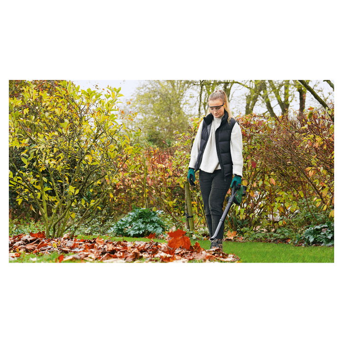 Bosch UniversalLeafBlower 18V-130 Soplador de hojas inalámbrico con batería de 2,5 Ah