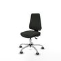 Silla de oficina Elche con mecanismo Asincro tapizada con Tela color Negro. Equipada con Base cromada, Sin brazos y Ruedas 65 mm parqué