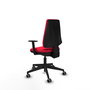 Silla de oficina Elche con mecanismo Contacto permanente básico tapizada con Tela color Rojo. Equipada con Base piramidal negra, Brazos 1D y Ruedas 65 mm parqué