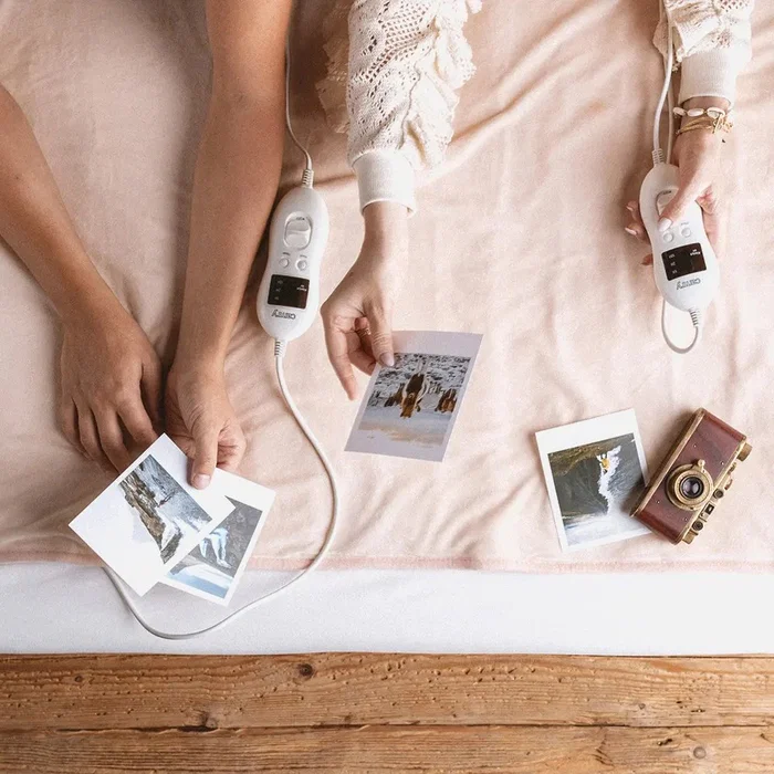 Fabrilamp P025CR7424 Manta Eléctrica Calientacamas, Doble Calefacción 2x60W, Tamaño 150x160 cm para Cama Doble, 8 Niveles de Calor, Temporizador, Color Rojo