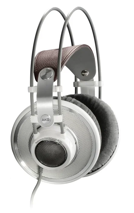 AKG K701 Auriculares de Referencia Abiertos y Dinámicos, Impedancia 62 Ohm, Nivel de Presión Sonora 105 dB, Respuesta en Frecuencia 10-39.800 Hz