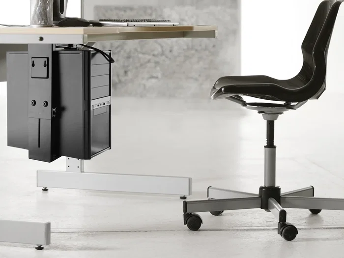 Equip 650892 Soporte para CPU bajo escritorio giratorio 360°, de acero color negro, capacidad máxima 10 kg