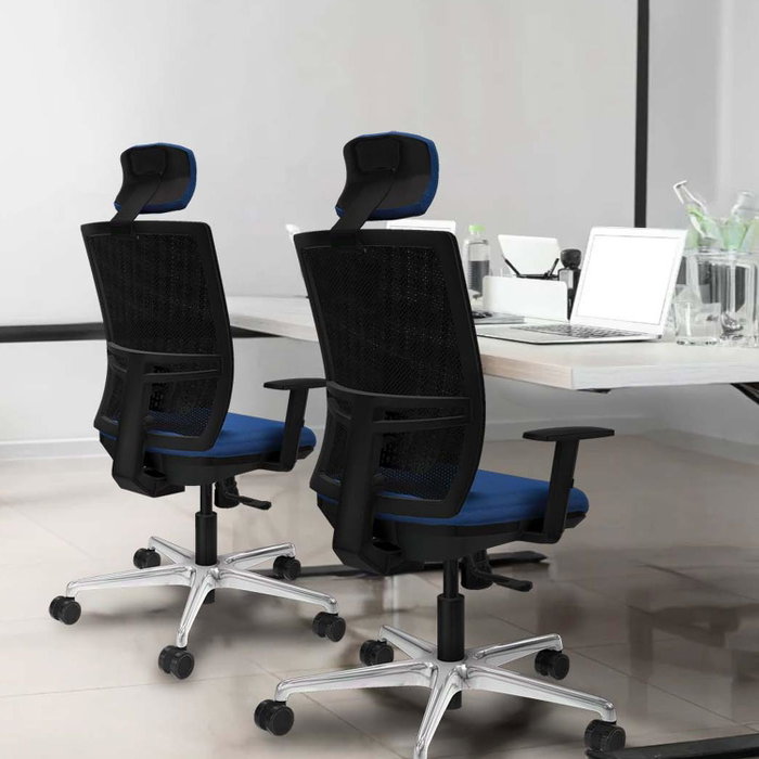 PIQUERAS Y CRESPO Silla de oficina Yunquera con mecanismo Sincro, Azul cielo y Negro PIQUERAS Y CRESPO Silla de oficina Yunquera con mecanismo Sincro, Azul cielo y Negro