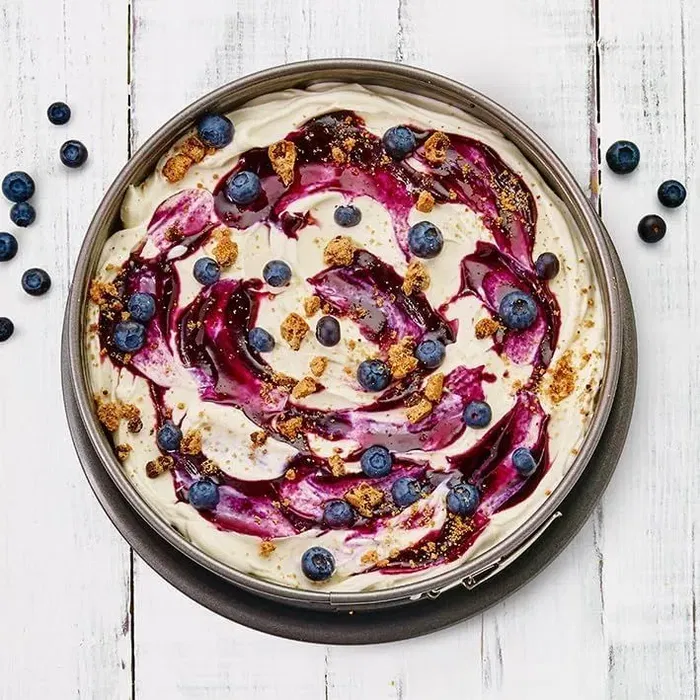 Birkmann BIR4026883881174 Molde para Hornear con Base Desmontable, Fácil de Hornear, Acero al Carbono Antiadherente, 24 x 24 x 9 cm